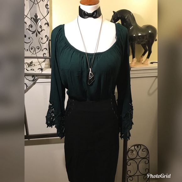 17 PIECE SET SWEATER/SKIRT/BLOUSE/JEWELRY (2)2X,3X - Picture 6 of 8